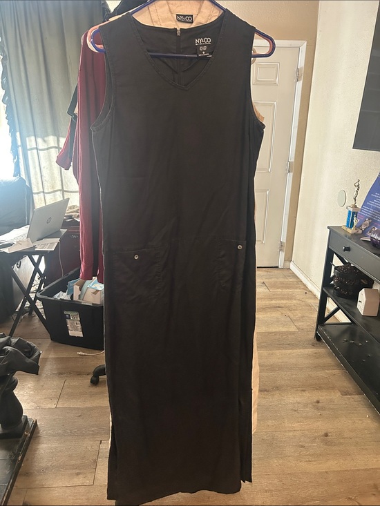 New York & Company Dresses & Skirts - New York & Company Black Sleeveless V-Neck Maxi Dress with Front Pockets